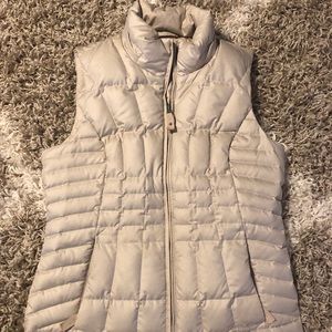 Eddie Bauer XS women’s tan vest